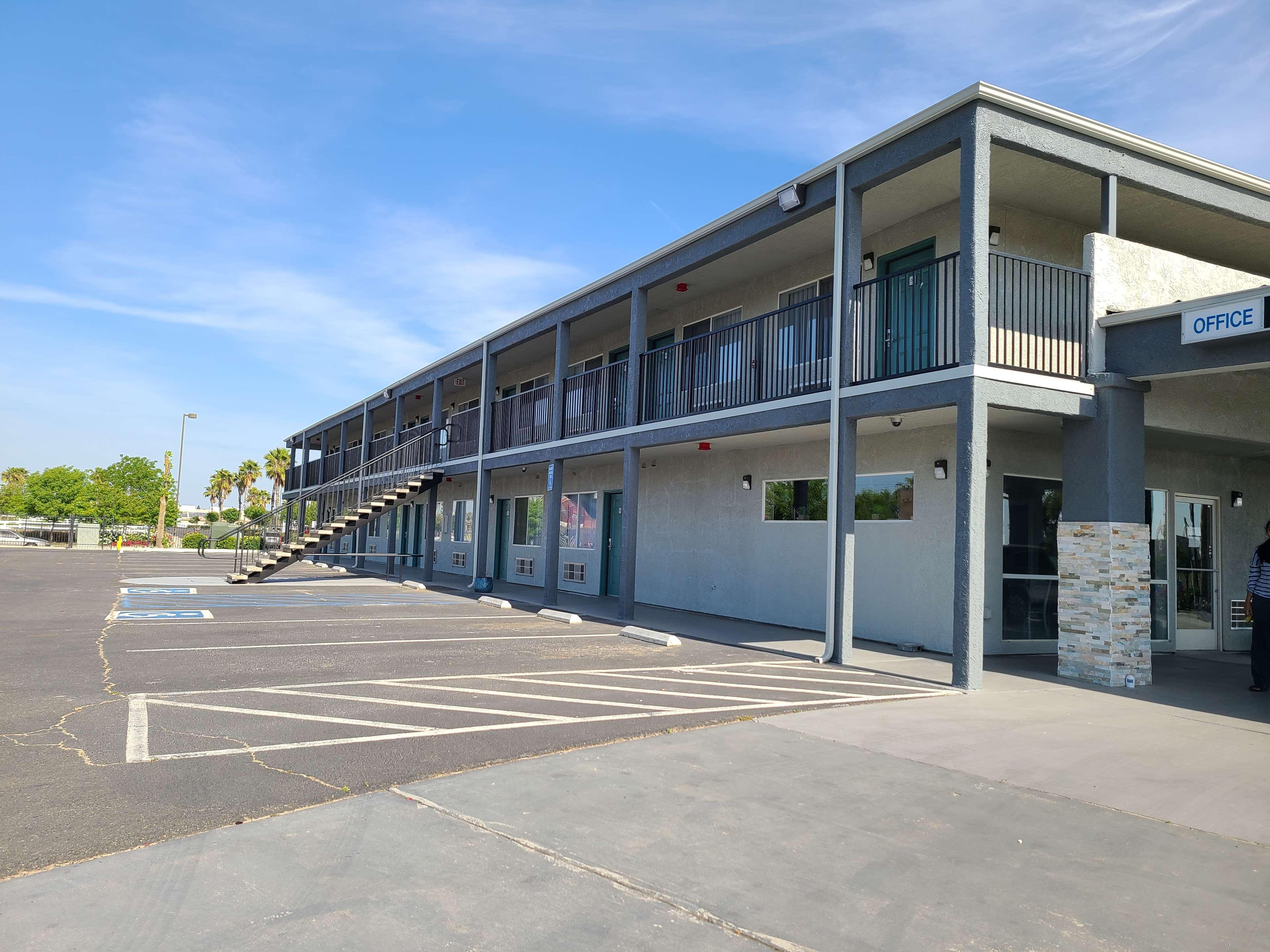 Surestay Hotel By Best Western Chowchilla Yosemite Exterior photo